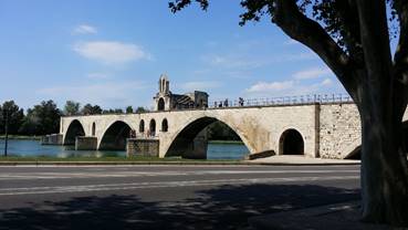 Sur le Pont d&rsquo;Avignon
